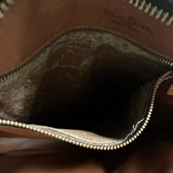 Authentic Louis Vuitton Monogram Danube GM bag - Picture 13 of 16